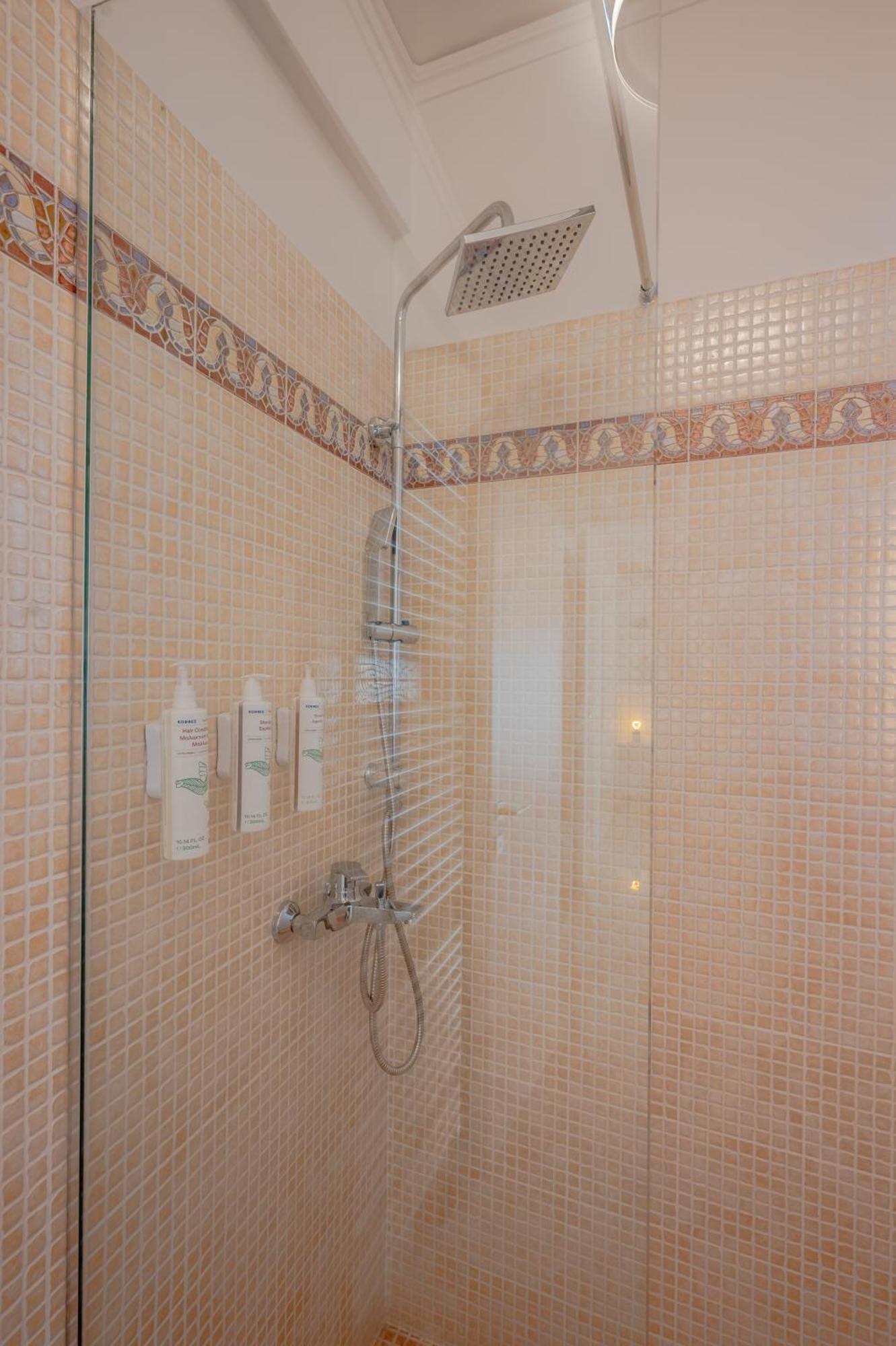 Apeiron Athena Residences Eksteriør billede
